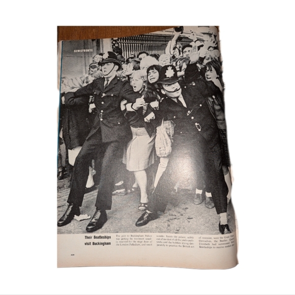 Life Magazine - Nov 5, 1965 - Picture 3 of 5